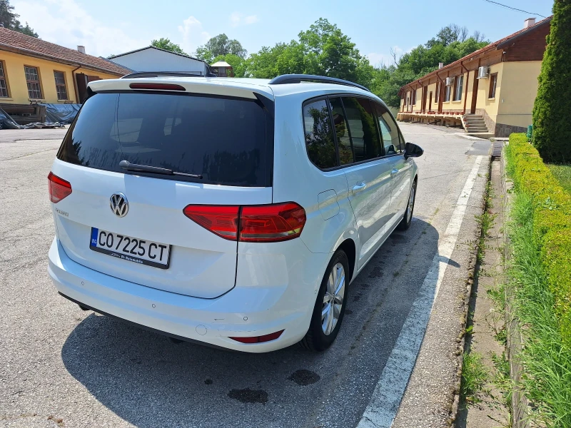 VW Touran, снимка 3 - Автомобили и джипове - 52596429