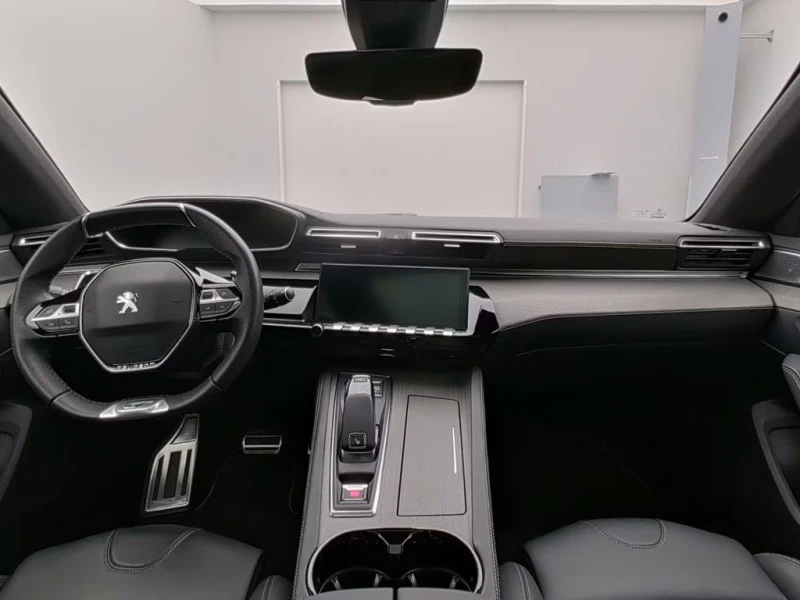 Peugeot 508 PHEV/224HP/GT/360/NAVI/LED/AMBI/KLESS/704v, снимка 10 - Автомобили и джипове - 51533354