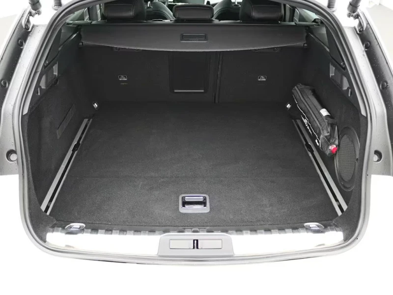 Peugeot 508 PHEV/224HP/GT/360/NAVI/LED/AMBI/KLESS/704v, снимка 8 - Автомобили и джипове - 51533354
