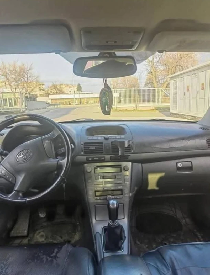 Toyota Avensis 2.0 D4D, снимка 8 - Автомобили и джипове - 52381918