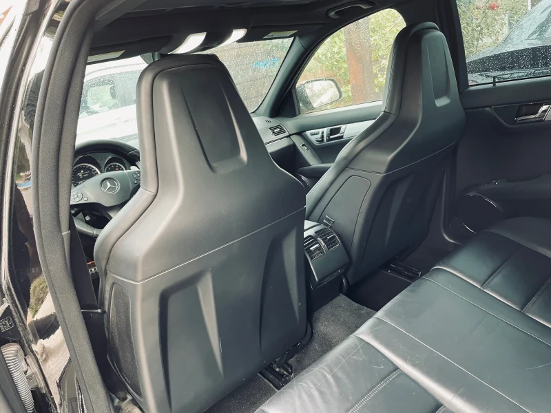 Mercedes-Benz C 63 AMG, снимка 9 - Автомобили и джипове - 52029360