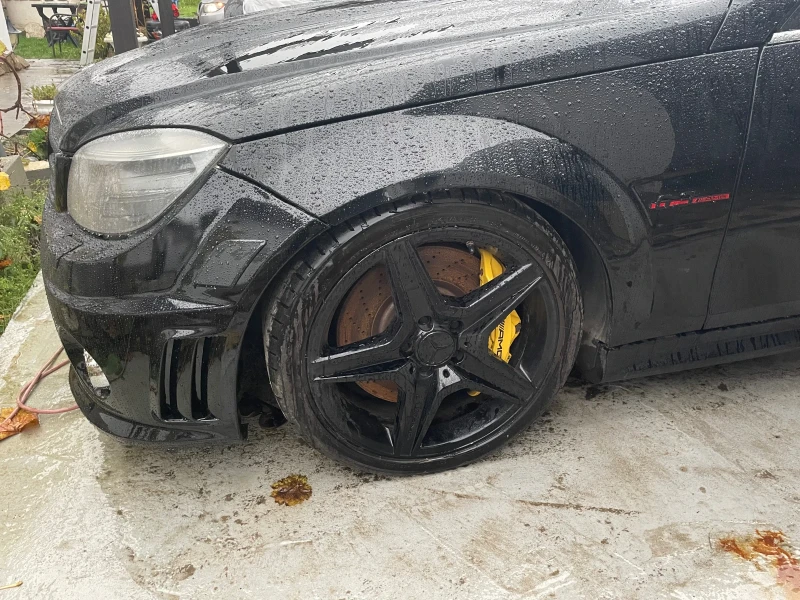 Mercedes-Benz C 63 AMG, снимка 2 - Автомобили и джипове - 52029360