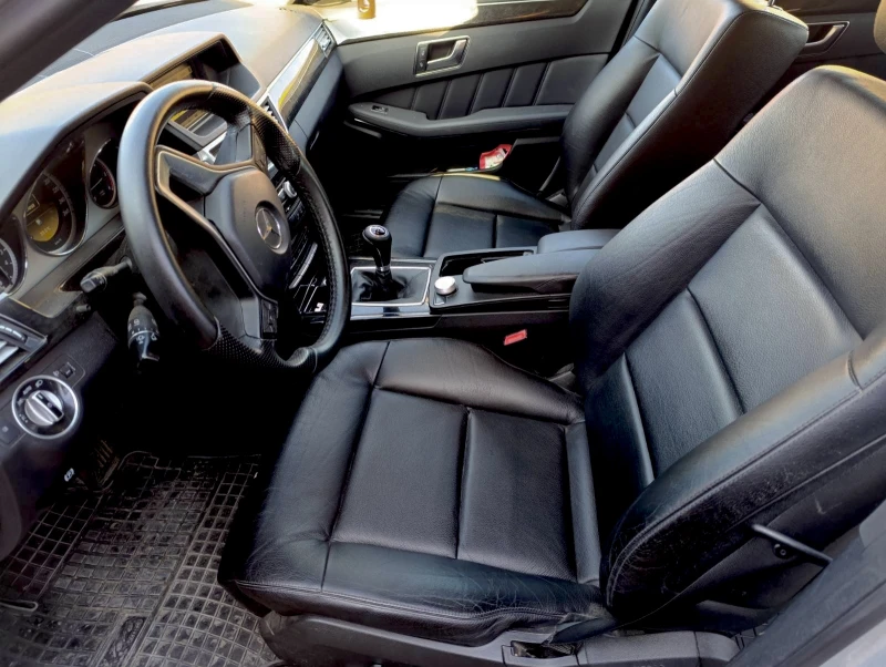 Mercedes-Benz E 220 РЪЧНА, снимка 17 - Автомобили и джипове - 52285758