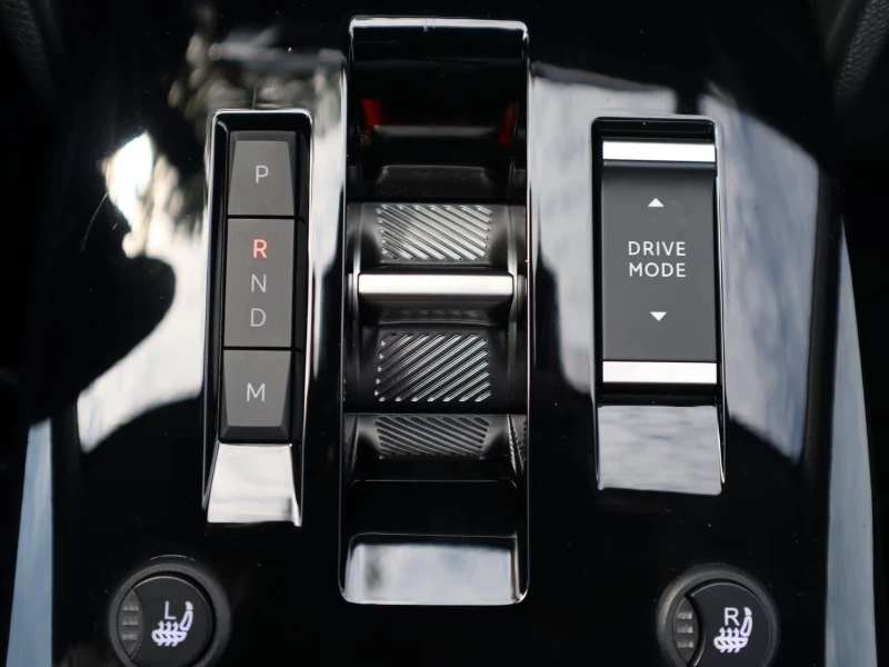 Citroen C4 НОВ!/1.2HEV/145HP/FACE/LED/CAM/NAVI/CPLAY/560g, снимка 12 - Автомобили и джипове - 52330924