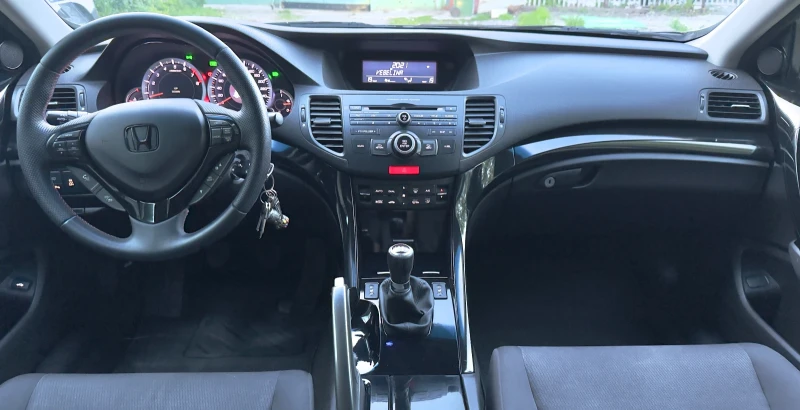 Honda Accord 2.0 156 к.с, снимка 9 - Автомобили и джипове - 52996461