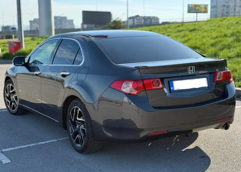 Honda Accord 2.0 156 к.с, снимка 4 - Автомобили и джипове - 52996461