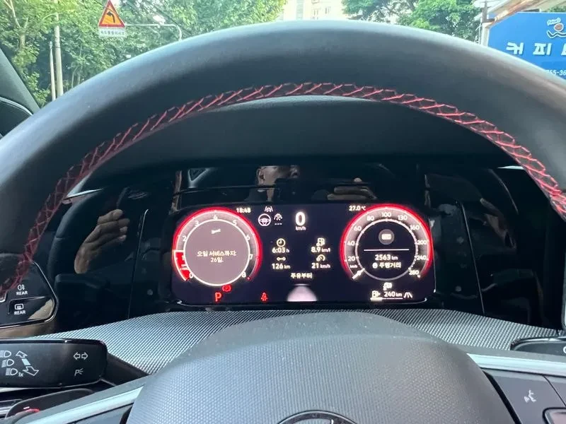 VW Golf 8Th Generation 2.0 Gti, снимка 5 - Автомобили и джипове - 55012480