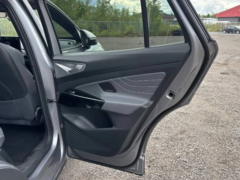 VW ID.4  Pro S /Harman Kardon / Carfax / Автокредит, снимка 9 - Автомобили и джипове - 56001788