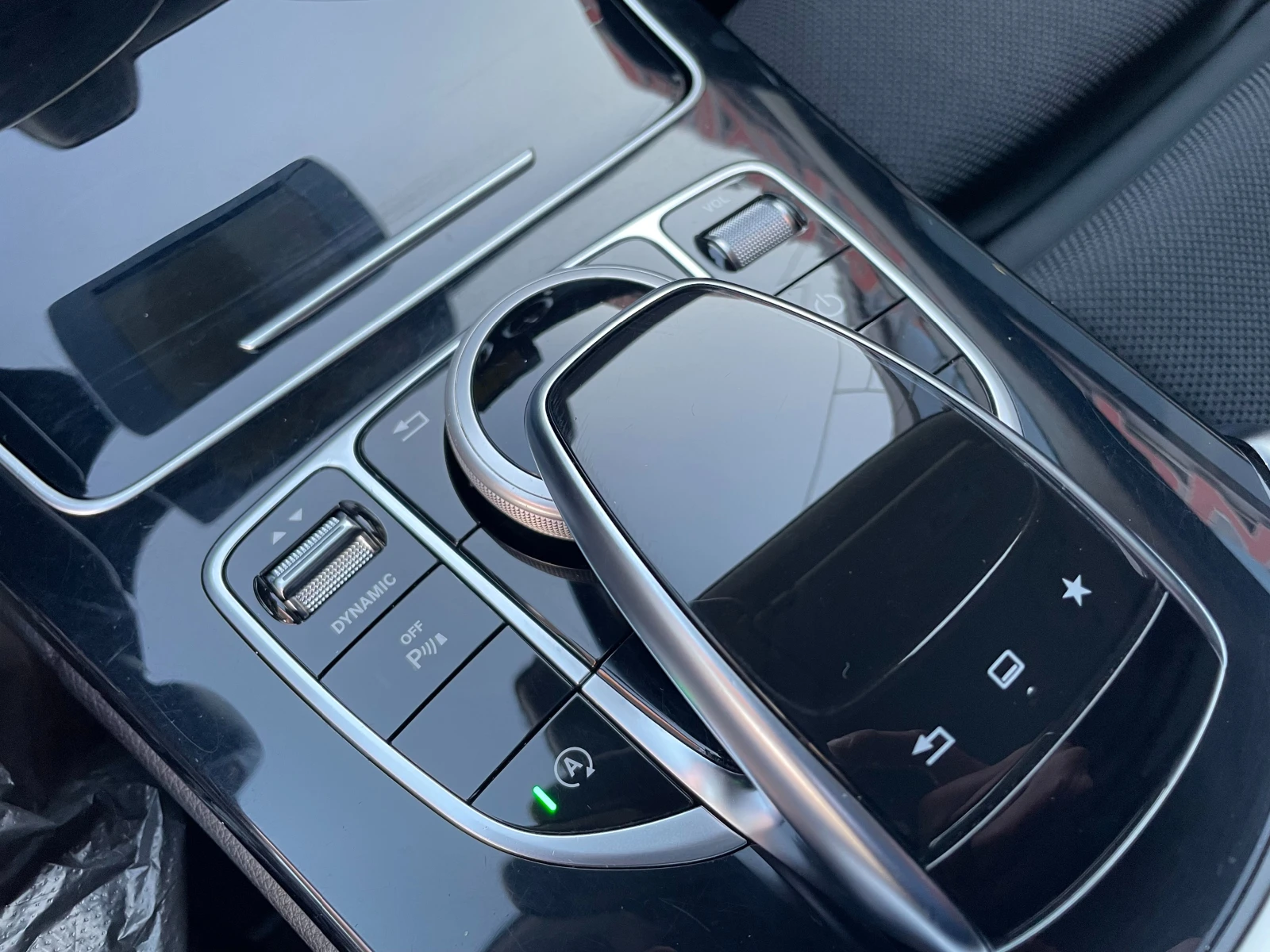 Mercedes-Benz C 220 63AMG OPTIC-LED-BIXENON-ПОДГРЕВ-SPORT | Mobile.bg — изображение 15