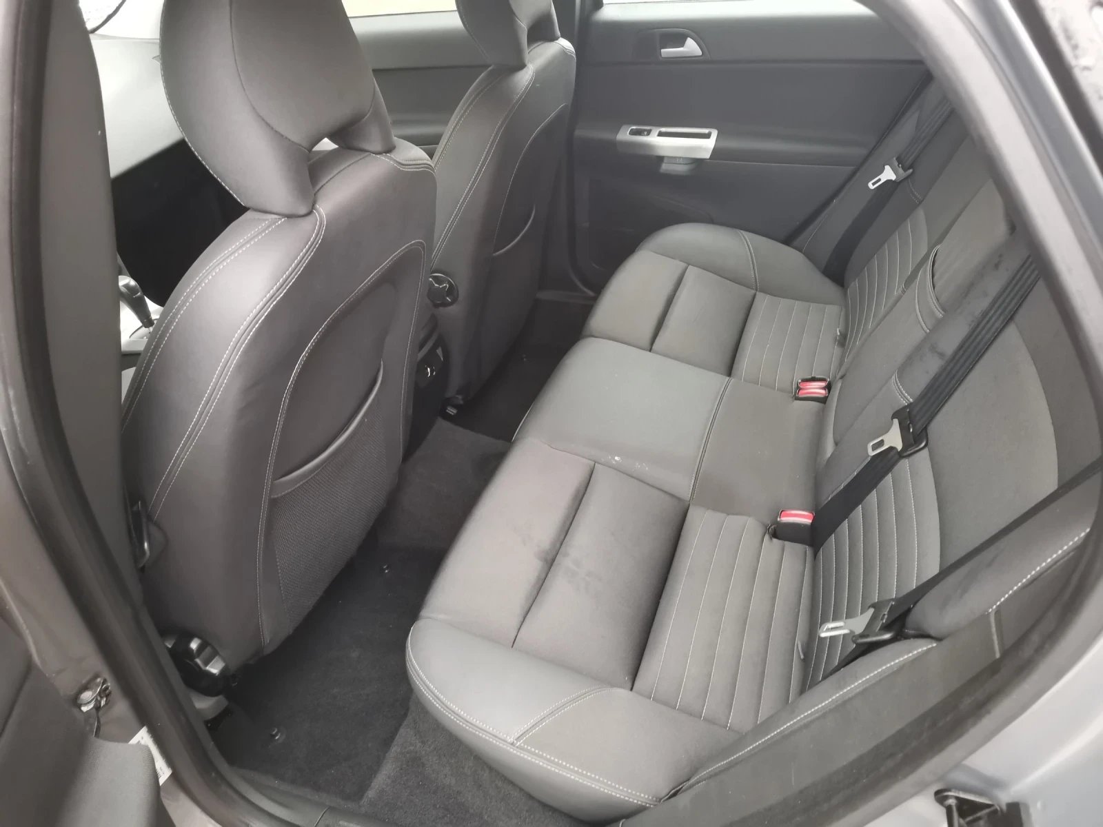 Volvo S40 2.4 Swiss  | Mobile.bg   11