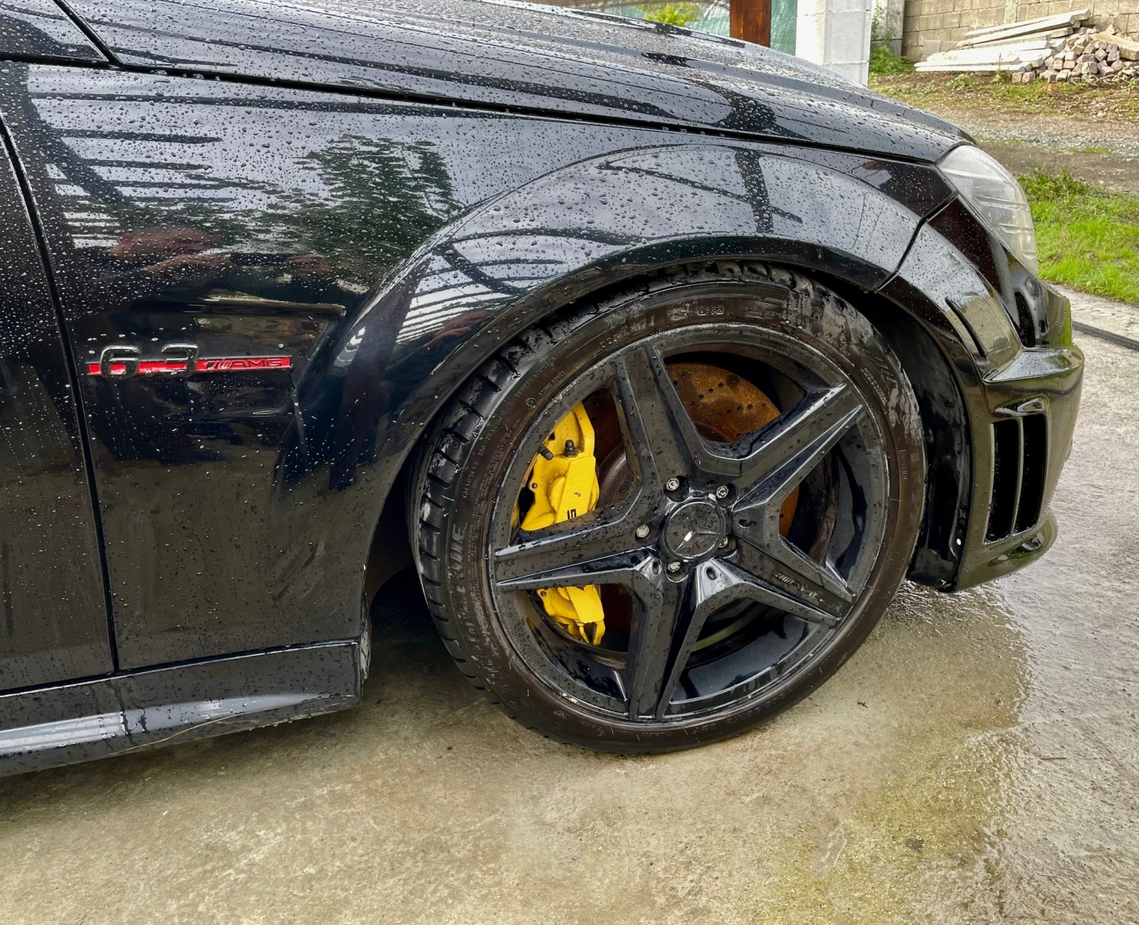 Mercedes-Benz C 63 AMG  - изображение 8