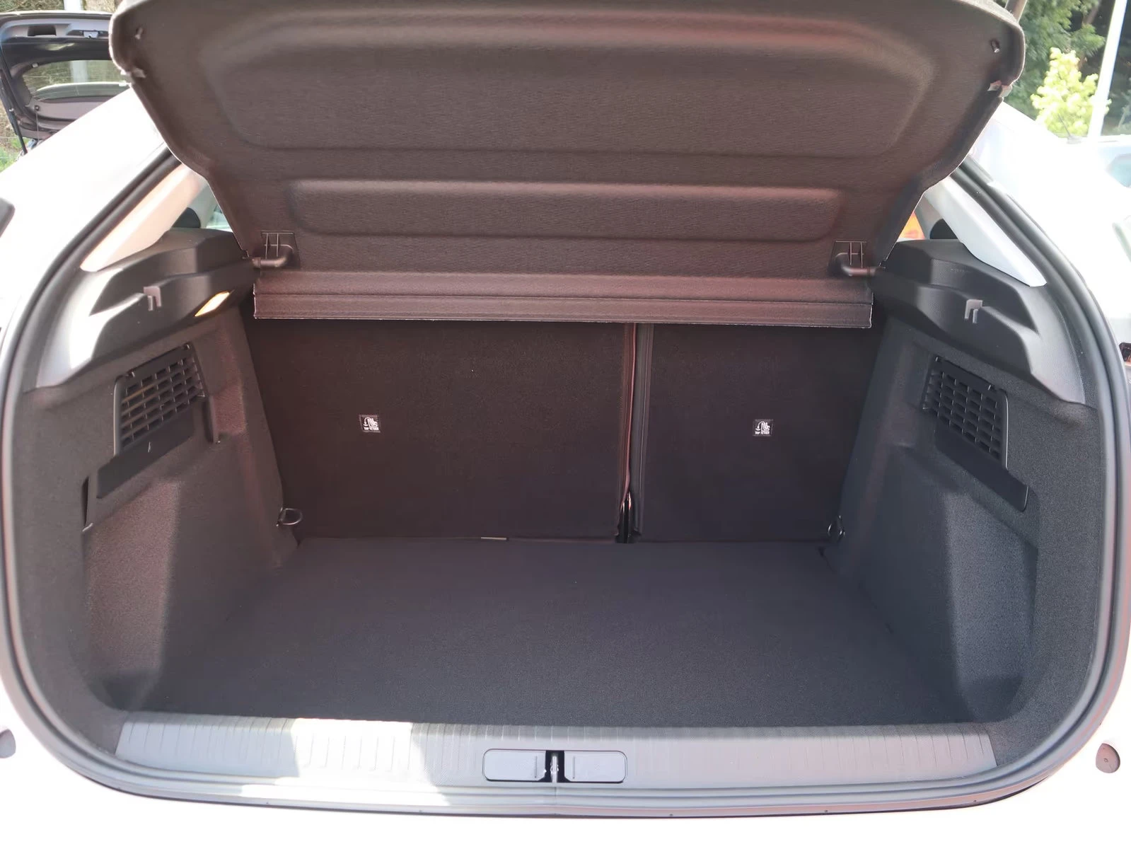 Citroen C4 !/1.2HEV/145HP/FACE/LED/CAM/NAVI/CPLAY/560g | Mobile.bg   15