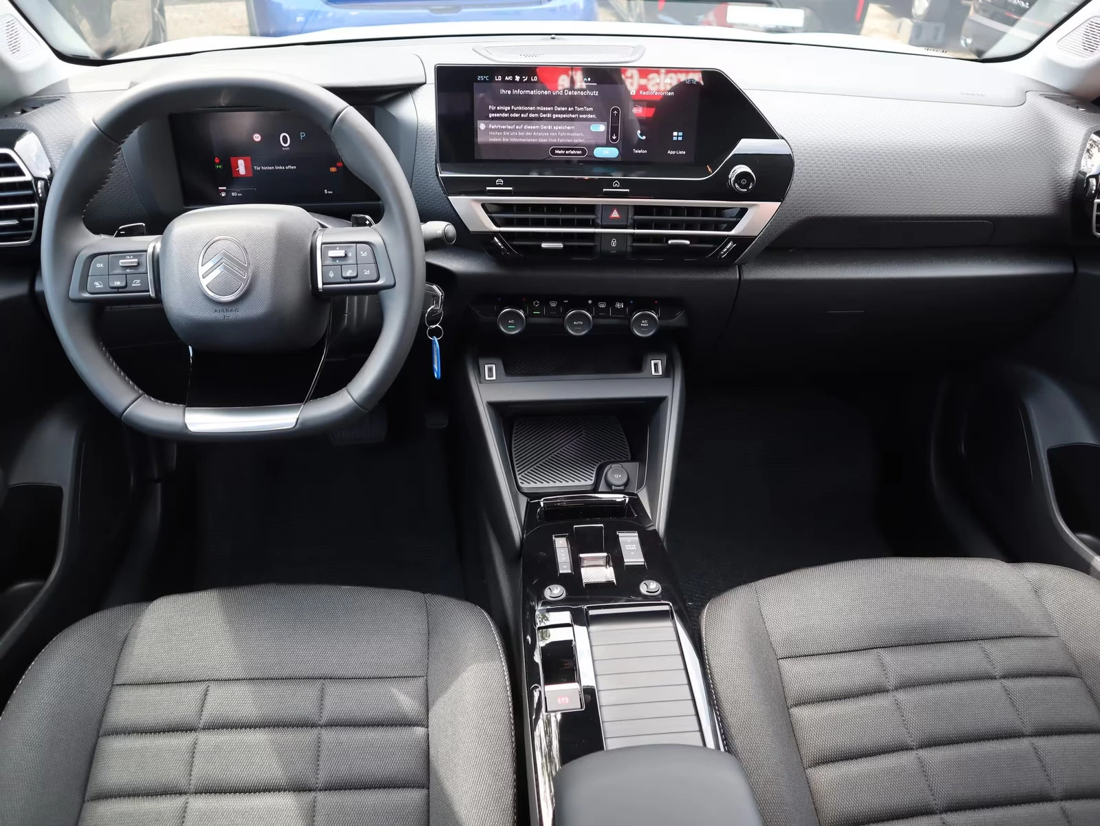 Citroen C4 НОВ!/1.2HEV/145HP/FACE/LED/CAM/NAVI/CPLAY/560g - изображение 8