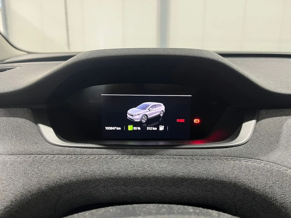 Skoda Enyaq  62KWh IV60 SOH 92% FUL LED ТОП ЦЕНА, снимка 10 - Автомобили и джипове - 54116197