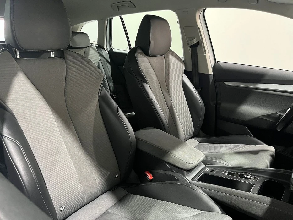 Skoda Enyaq  62KWh IV60 SOH 92% FUL LED ТОП ЦЕНА, снимка 8 - Автомобили и джипове - 54116197