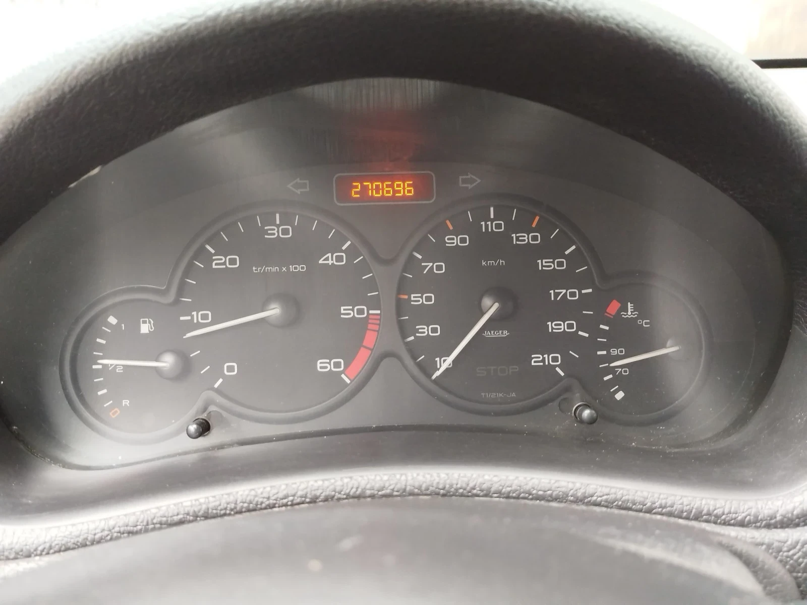 Peugeot 206 HDI, снимка 6 - Автомобили и джипове - 54091485