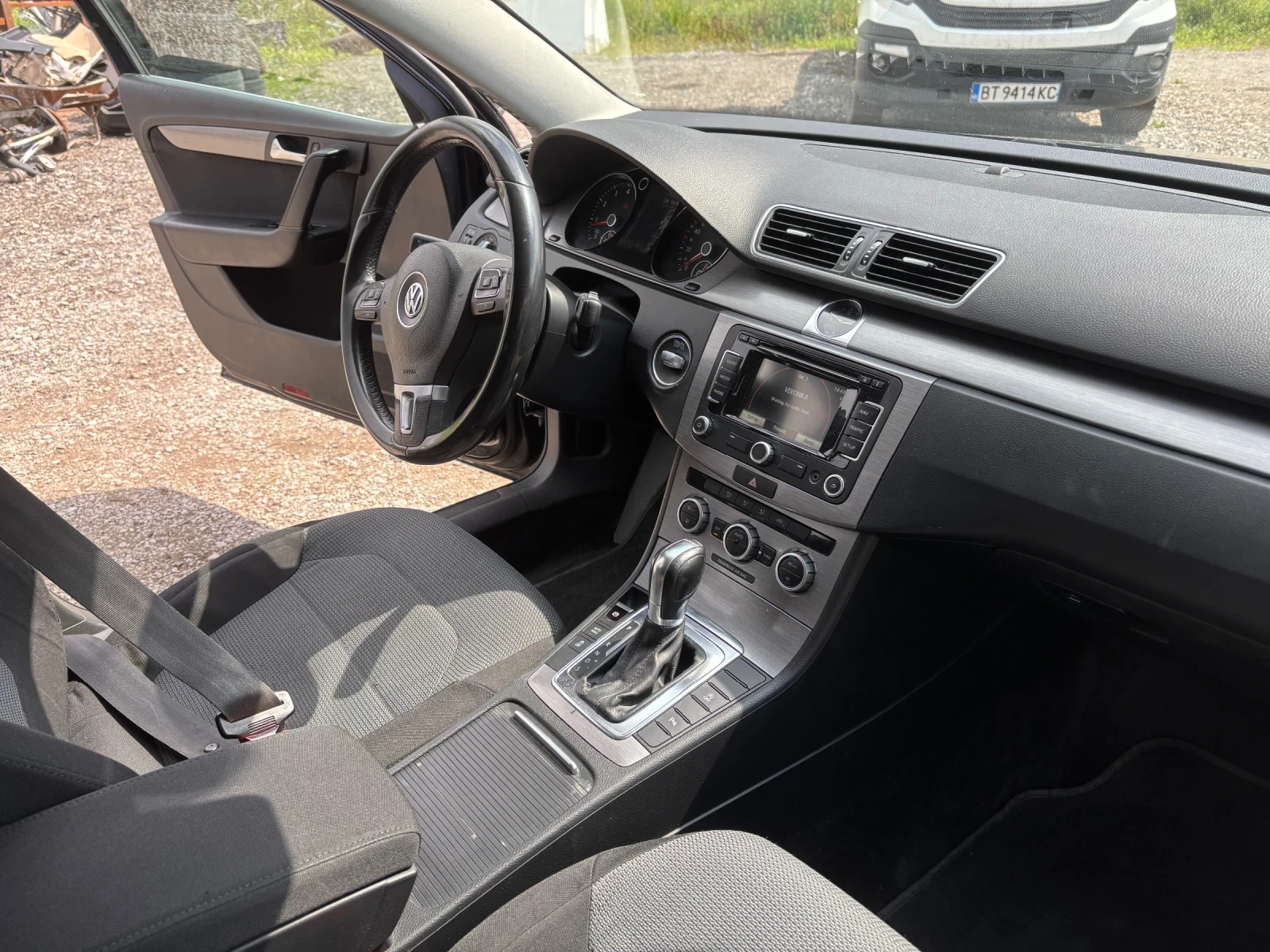 VW Passat 1.4 DSG, снимка 11 - Автомобили и джипове - 54285504