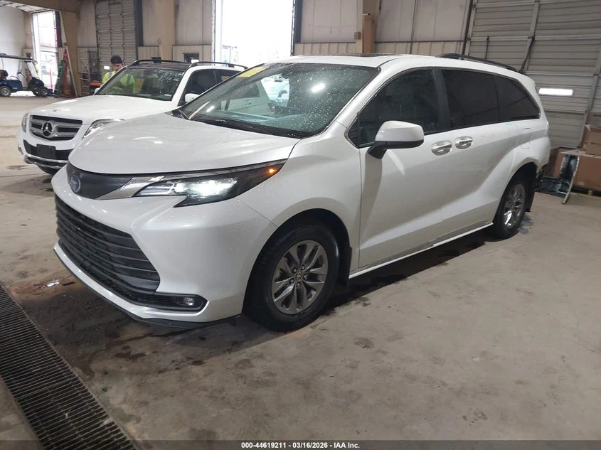Toyota Sienna 2.5l Xle | Mobile.bg � ����������� 2