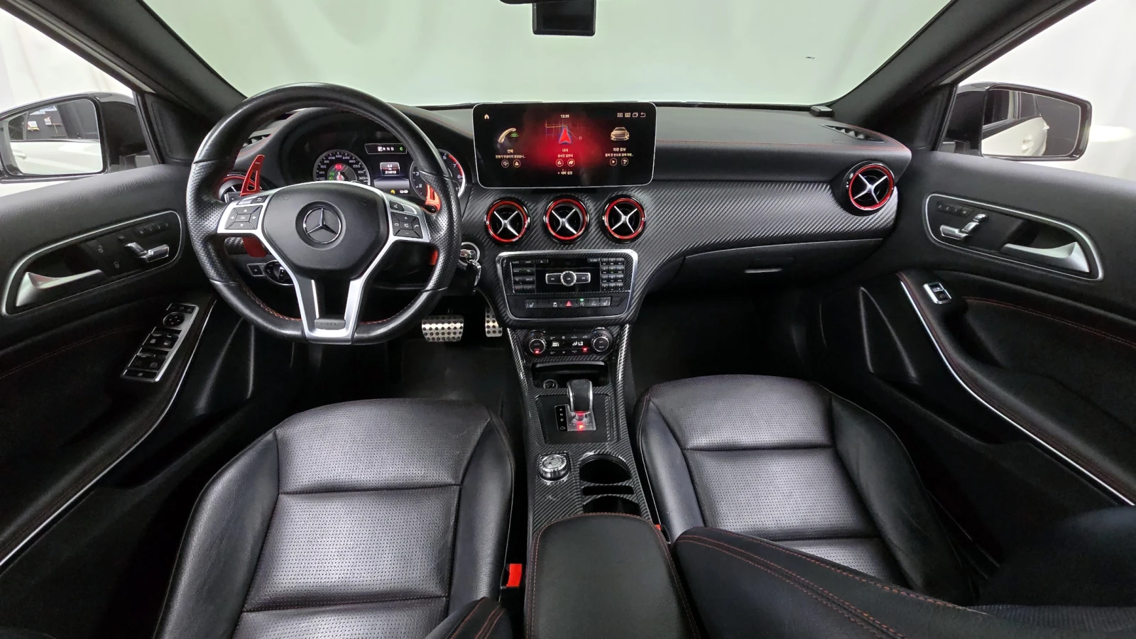 Mercedes-Benz A45 AMG ОБСЛУЖЕНА* ANDROID AUTO* F1* КРАЙНА ЦЕНА, снимка 7 - Автомобили и джипове - 54863369
