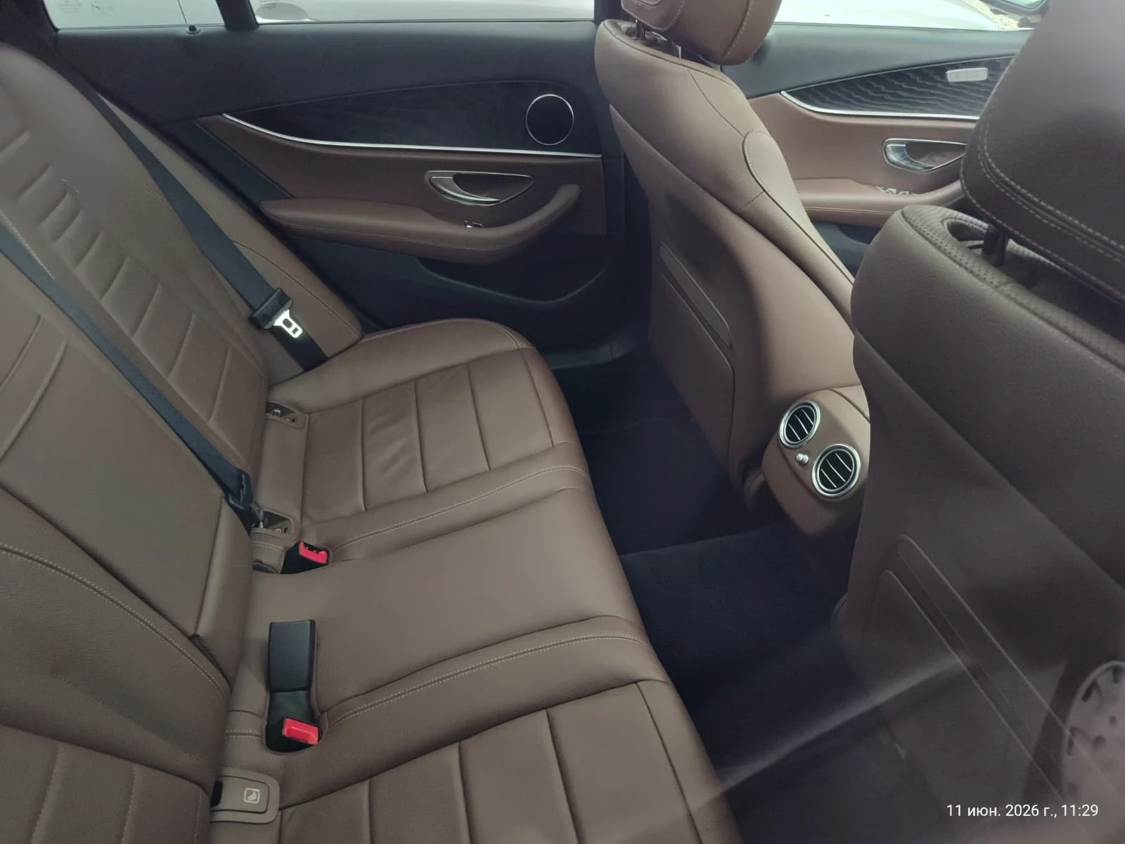 Mercedes-Benz E 220 d SW 4Matic Auto Premium Plus, снимка 9 - Автомобили и джипове - 54908626