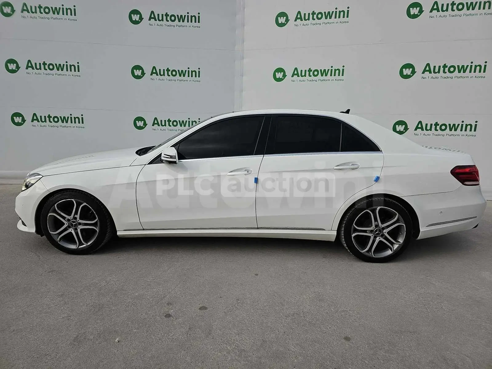 Mercedes-Benz C 250 PANO| ПАМЕТ| LANE ASSIST| ПОДГРЕВИ| , снимка 5 - Автомобили и джипове - 54929414