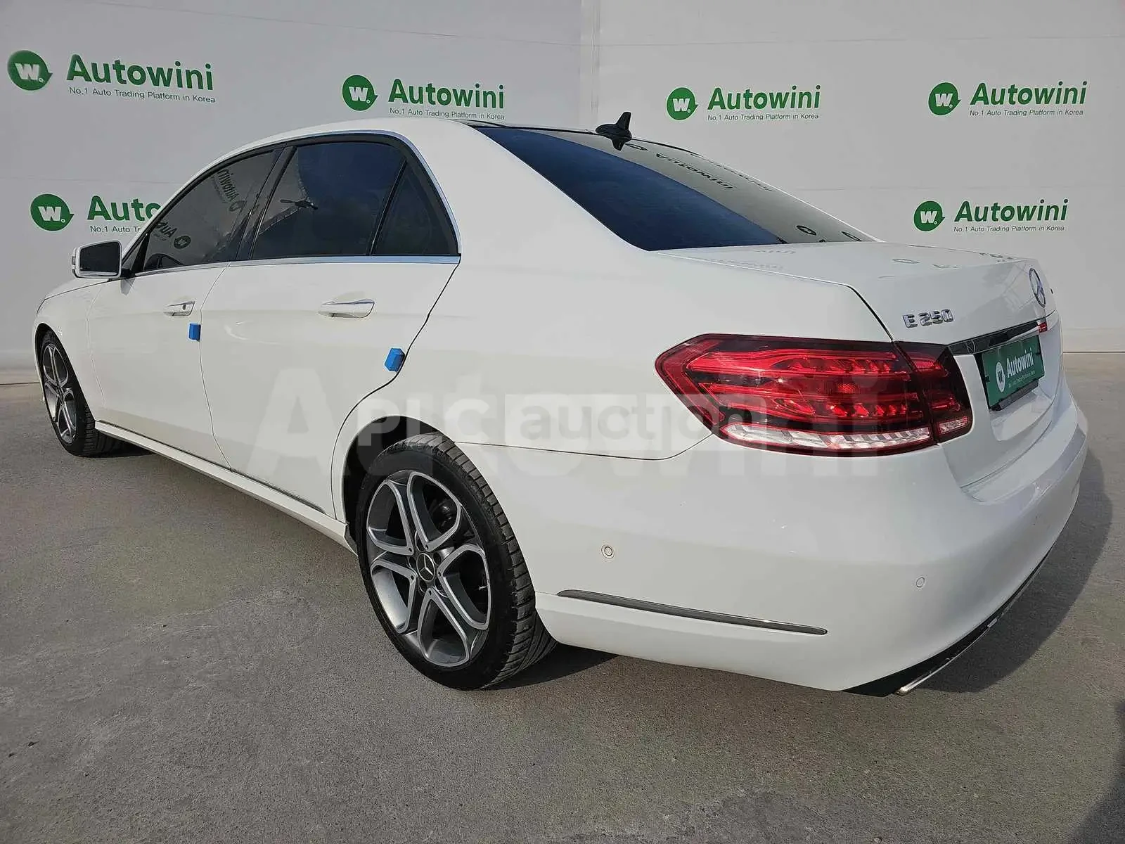 Mercedes-Benz C 250 PANO| ПАМЕТ| LANE ASSIST| ПОДГРЕВИ| , снимка 7 - Автомобили и джипове - 54929414