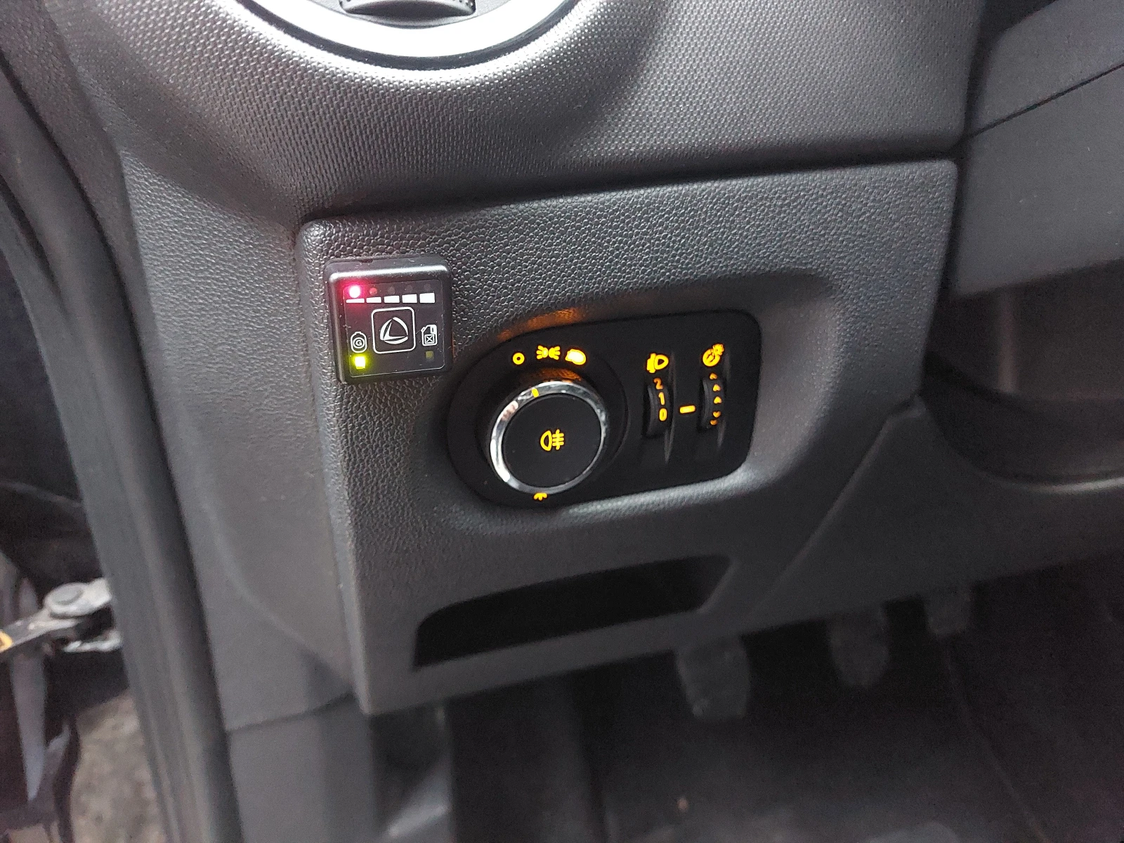 Opel Corsa 1.2 GAZ, снимка 13 - Автомобили и джипове - 55117893