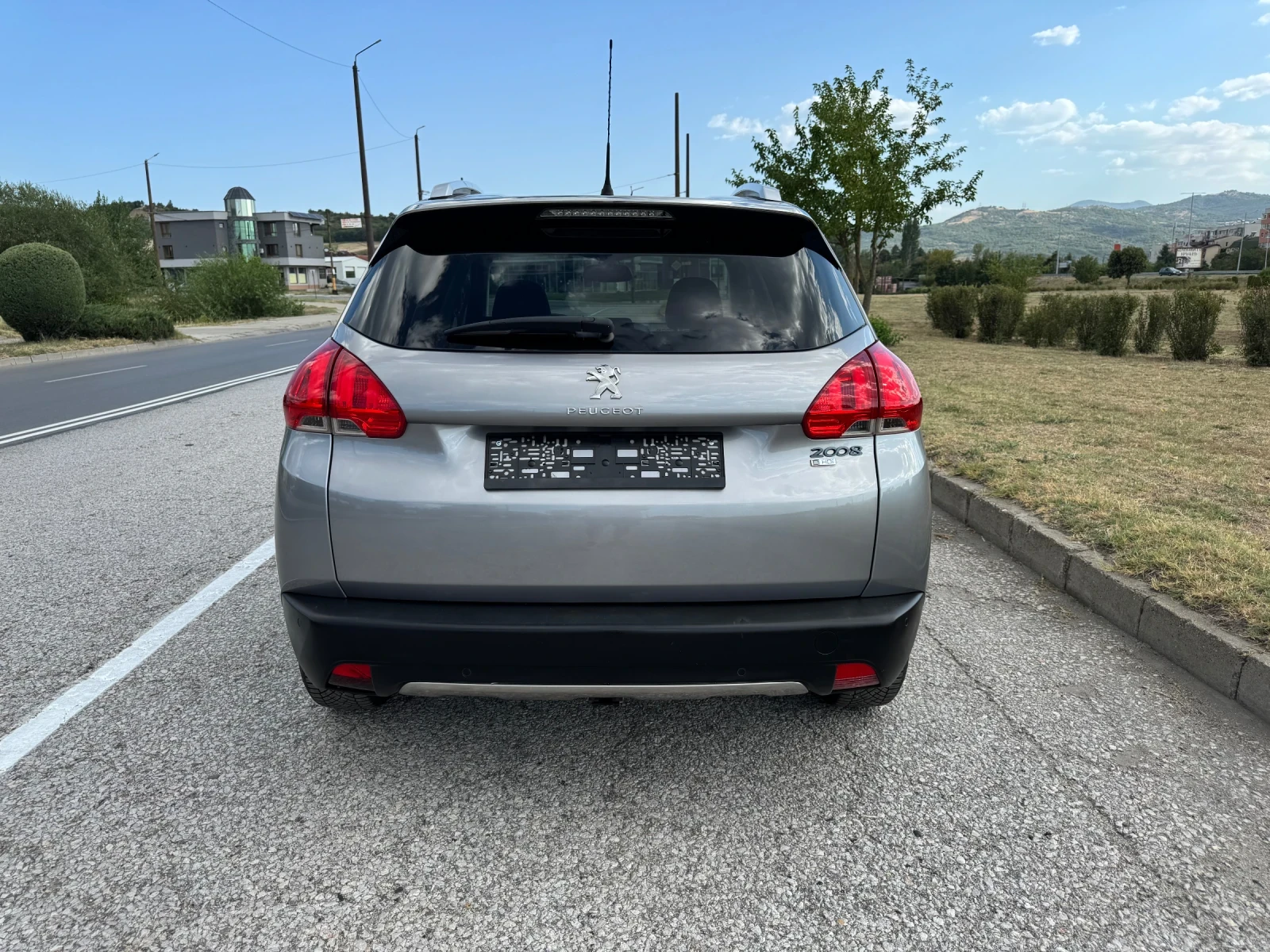 Peugeot 2008 1.6 HDI Alure, снимка 4 - Автомобили и джипове - 55652788