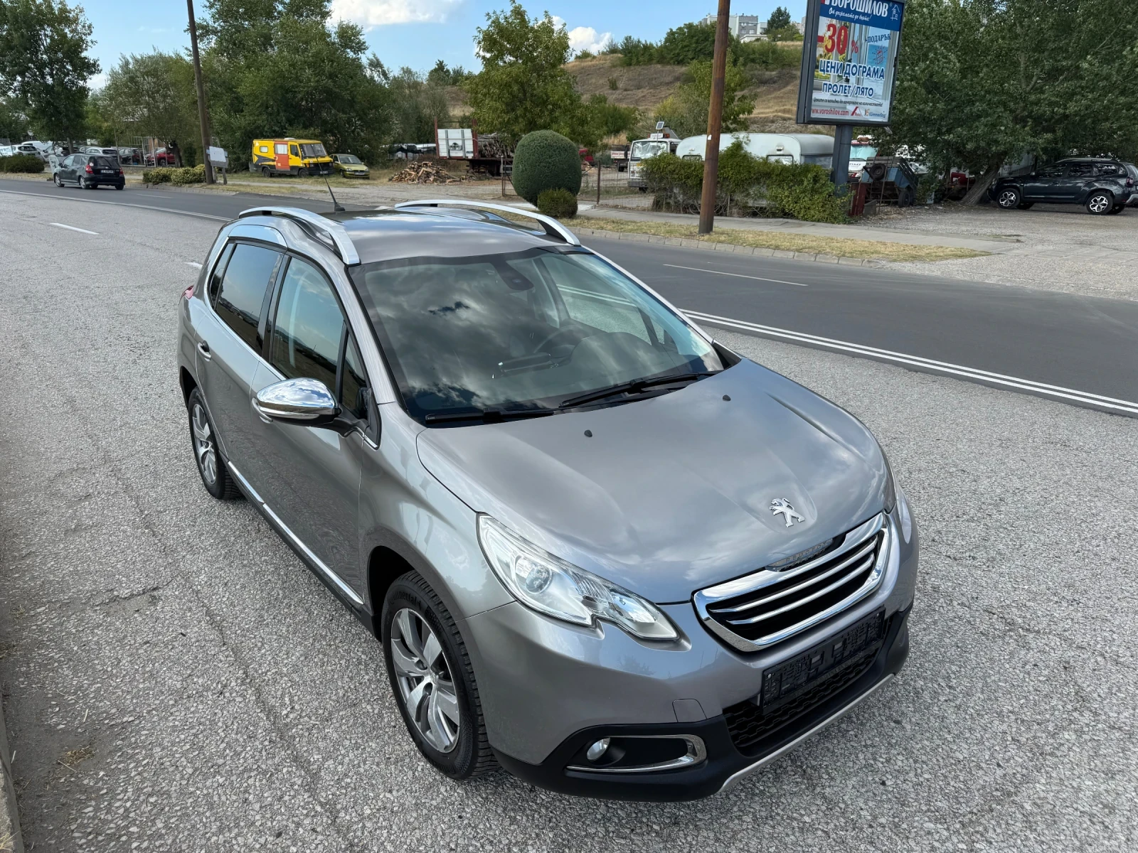 Peugeot 2008 1.6 HDI Alure, снимка 7 - Автомобили и джипове - 55652788