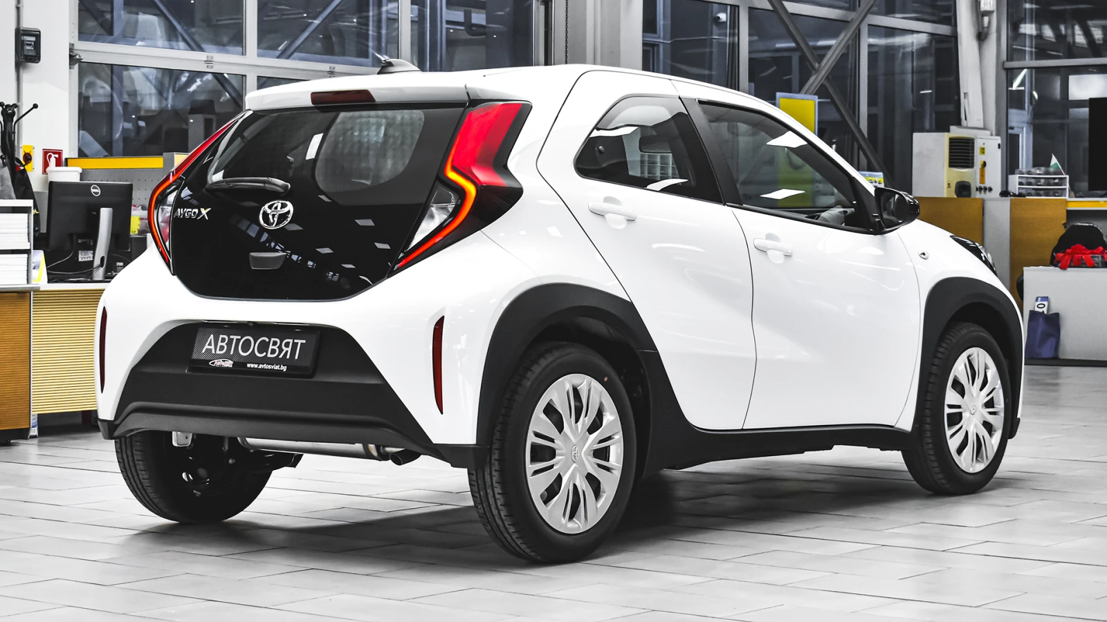 Toyota Aygo X PLAY 1.0 VVT-i, снимка 6 - Автомобили и джипове - 55836743