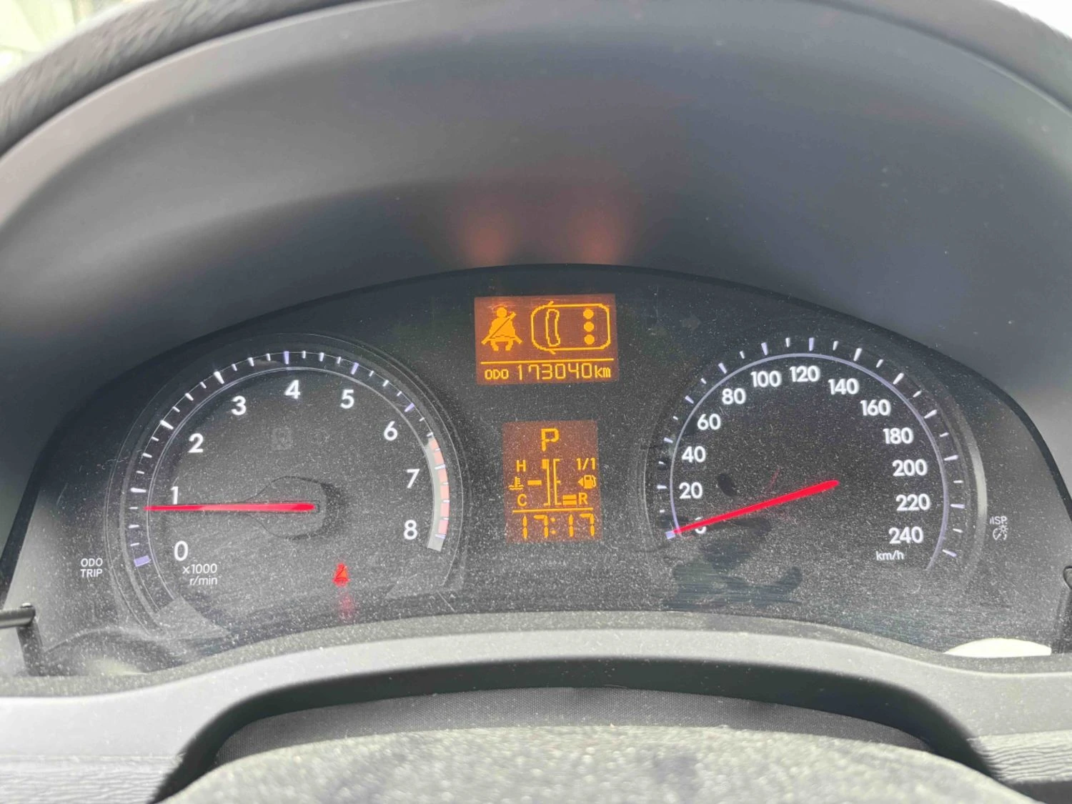 Toyota Avensis 1.8 Бензин, снимка 6 - Автомобили и джипове - 56114046
