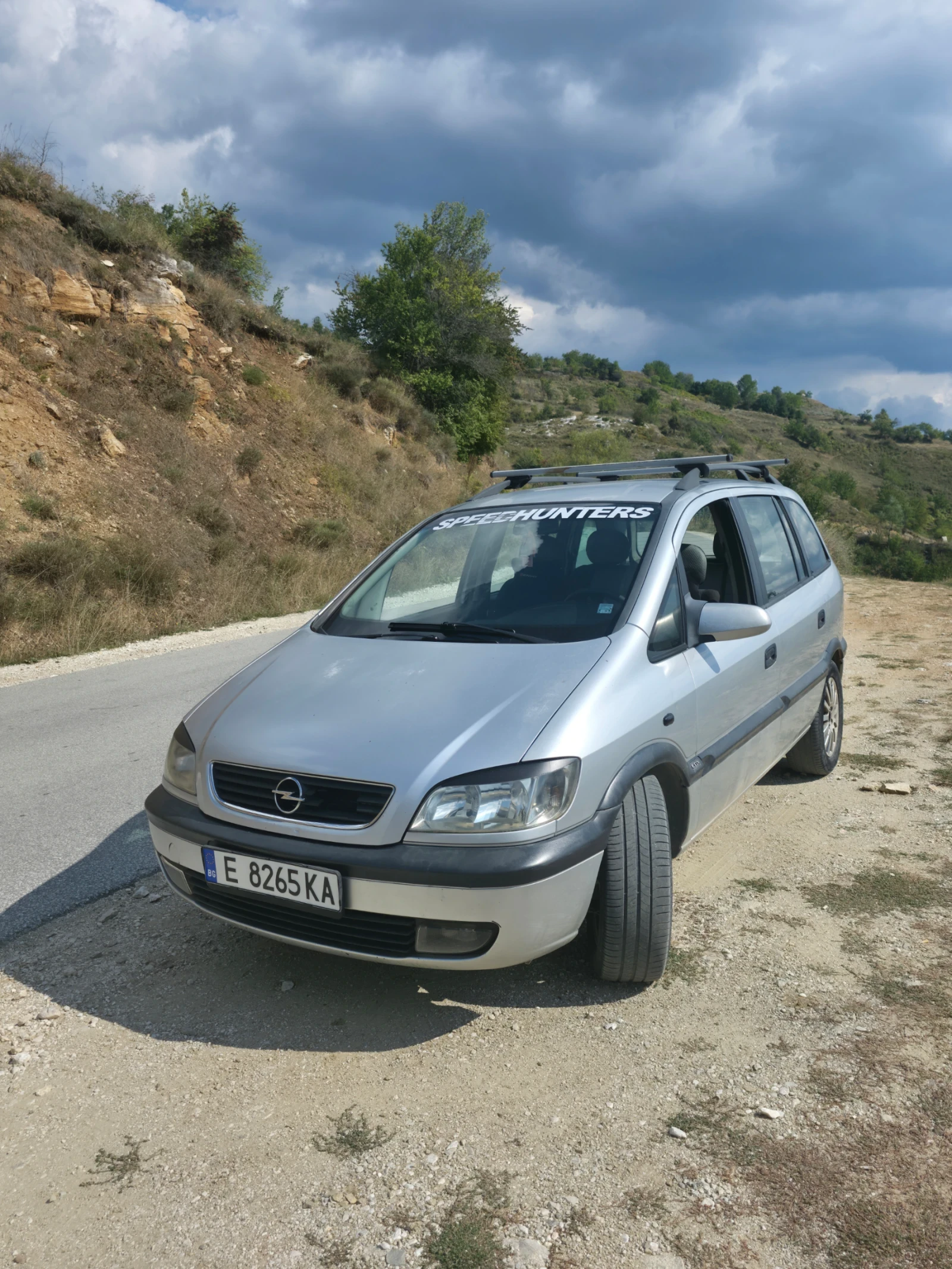 Opel Zafira, снимка 3 - Автомобили и джипове - 56163180