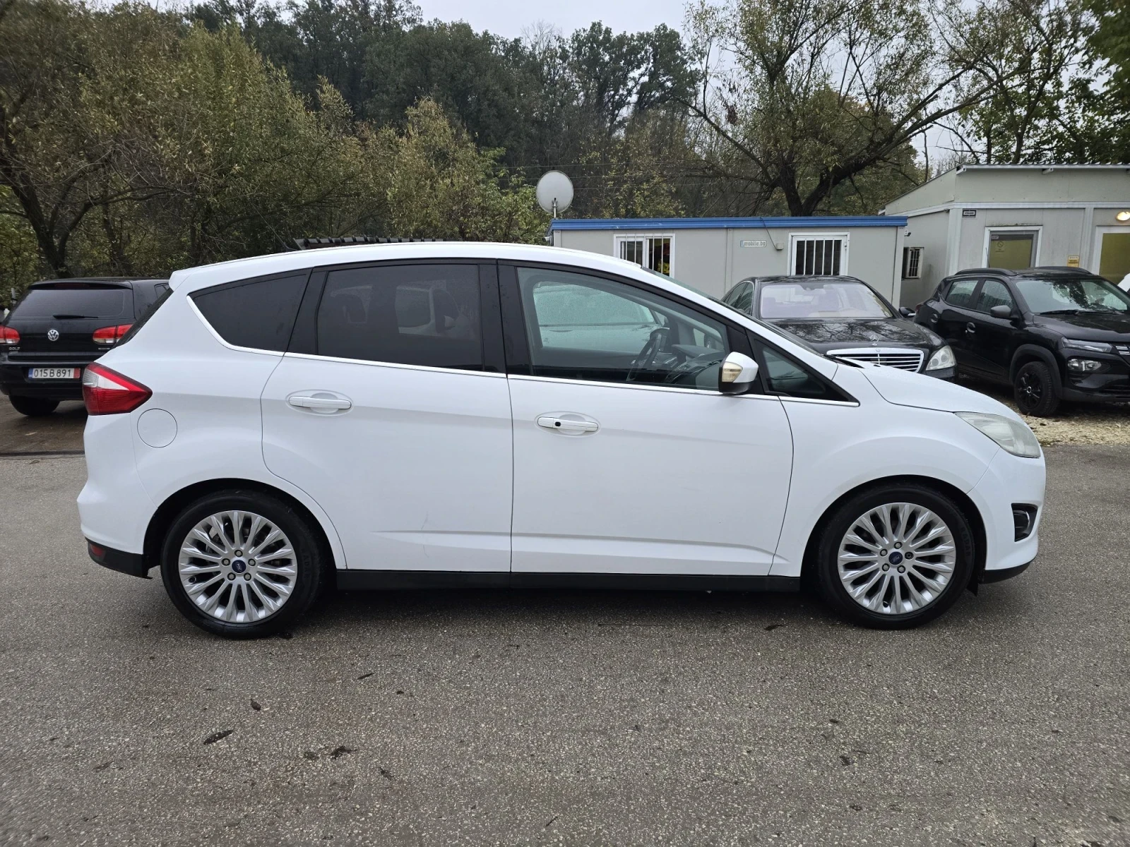 Ford C-max 1.6D 116к.с  175хил.км ЛИЗИНГ!, снимка 8 - Автомобили и джипове - 56726319