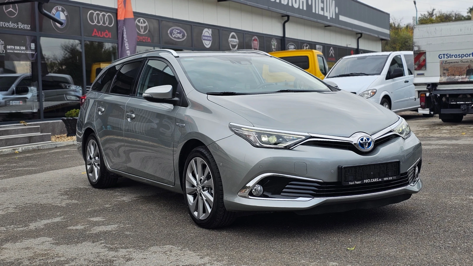 Toyota Auris 1.8Hybrid AUTO IT-LED-НАВИ-ИСТОРИЯ-ТОП СЪСТ-ЛИЗИНГ