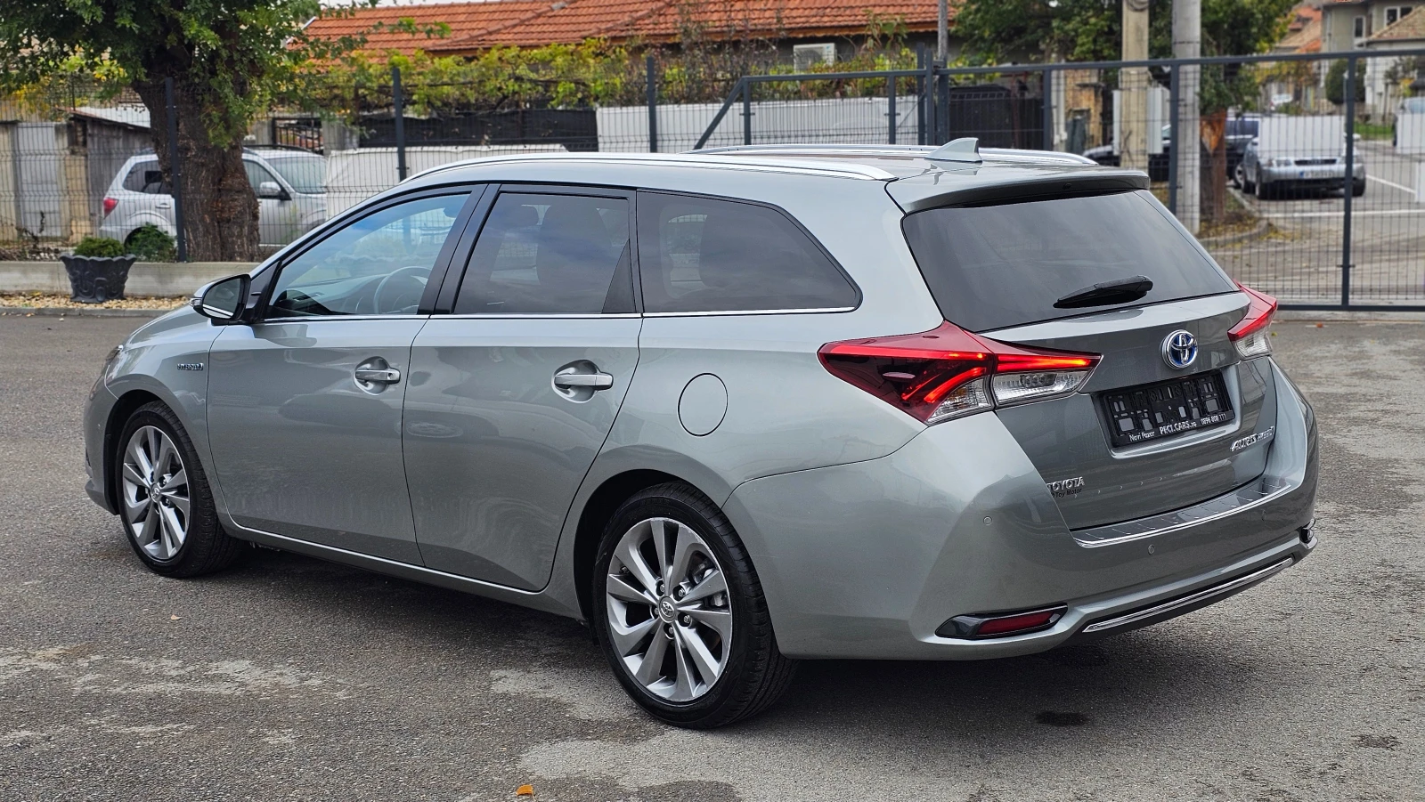 Toyota Auris 1.8Hybrid AUTO IT-LED-����-�������-��� ����-������ | Mobile.bg � ����������� 4