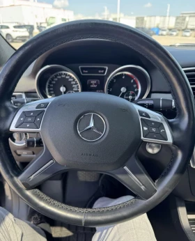 Mercedes-Benz ML 350 D * AMG * HARMON KARDON * НА ПРУЖИНИ * CARFAX * , снимка 6