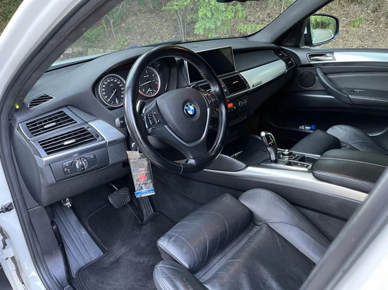 BMW X6 40d 306к.с. M Performance, 360 камера, снимка 7 - Автомобили и джипове - 47343601