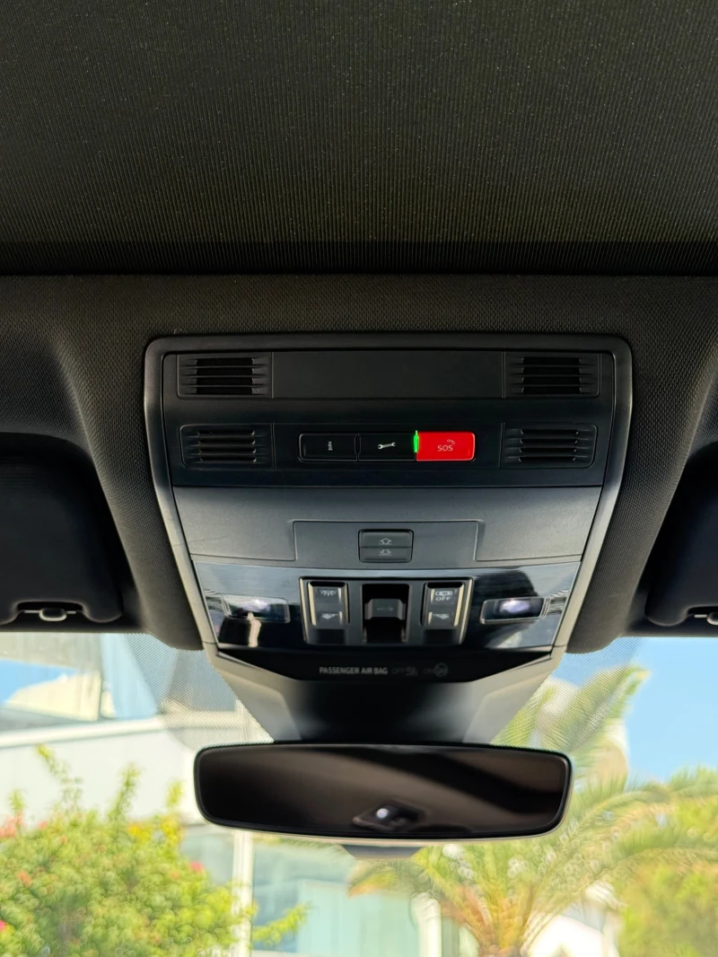 VW T-Roc R 300HP, снимка 12 - Автомобили и джипове - 52582557