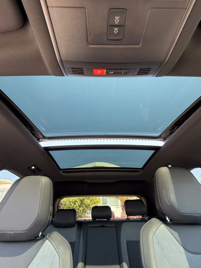 VW T-Roc R 300HP, снимка 14 - Автомобили и джипове - 52582557