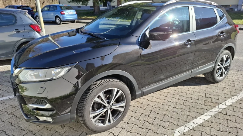 Nissan Qashqai 1.3 DIG-T N-Connecta   140 к.с., снимка 2 - Автомобили и джипове - 52157903