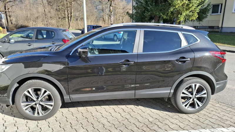 Nissan Qashqai 1.3 DIG-T N-Connecta   140 к.с., снимка 3 - Автомобили и джипове - 52157903