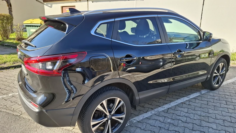 Nissan Qashqai 1.3 DIG-T N-Connecta   140 к.с., снимка 5 - Автомобили и джипове - 52157903