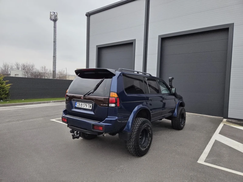 Mitsubishi Pajero sport 3.0 V6 ГАЗ, снимка 3 - Автомобили и джипове - 52737439