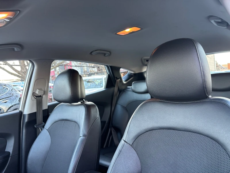 Hyundai IX35 1.7CRDI-XPossible-FULLL* * * , снимка 13 - Автомобили и джипове - 52944962