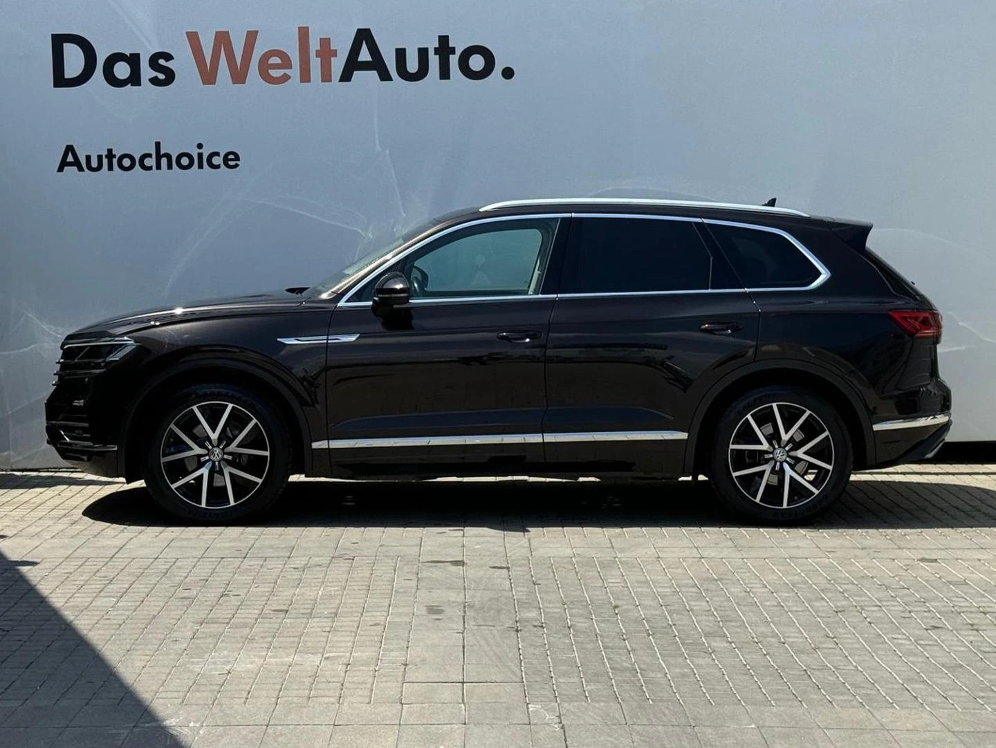 VW Touareg V6 TDI BMT 4MOTION - изображение 2