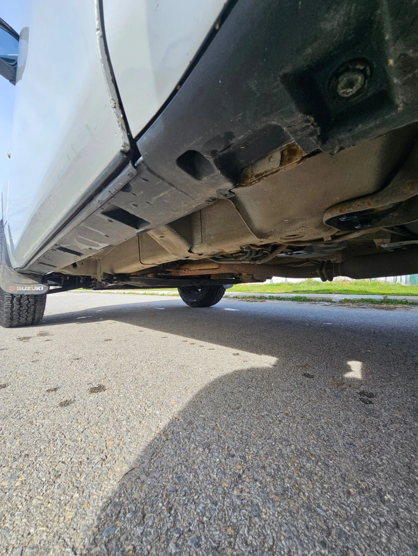 Suzuki Grand vitara 1.6 107, снимка 11 - Автомобили и джипове - 54045692