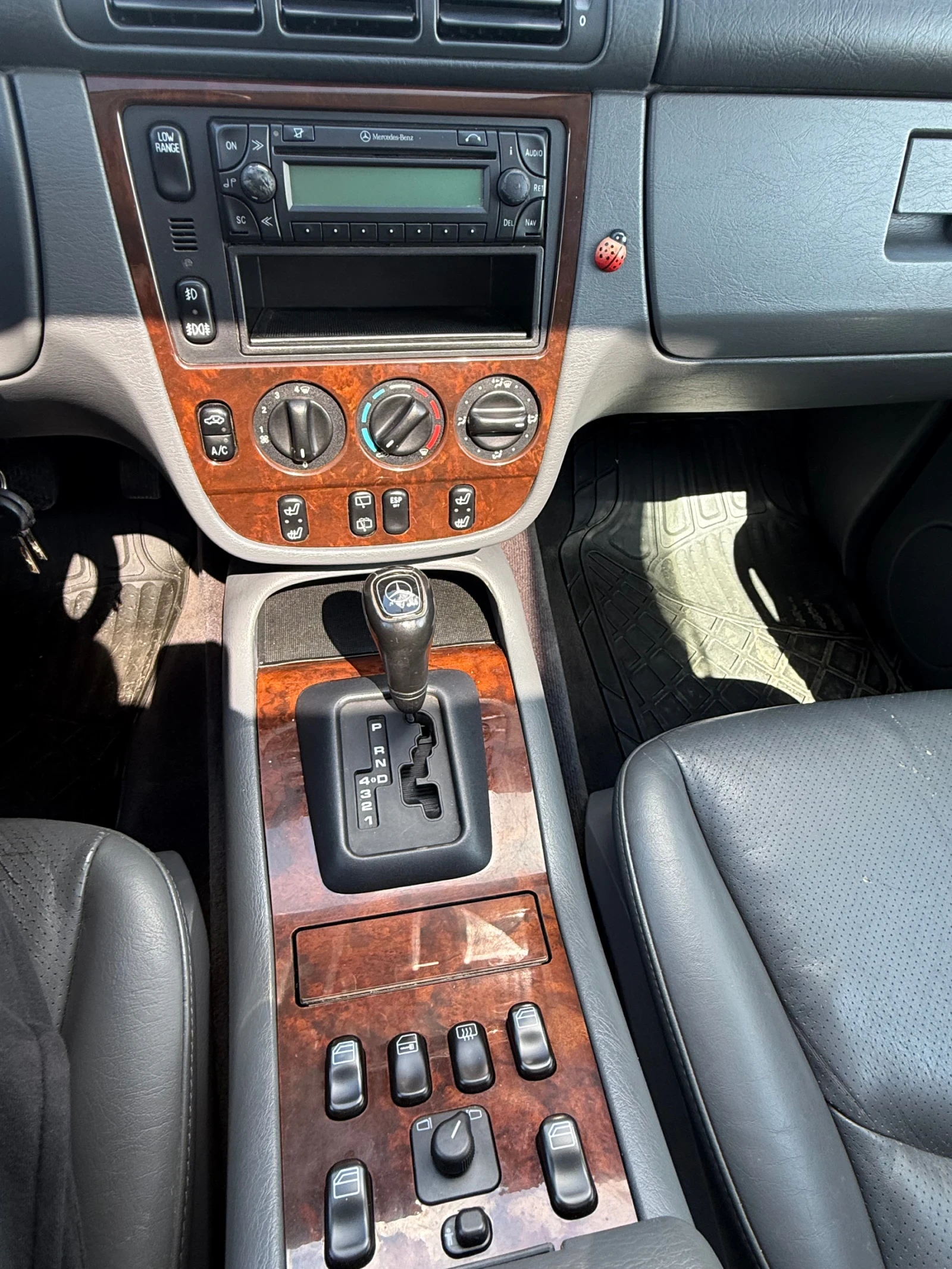 Mercedes-Benz ML 320 ML320 218кс 270000км  без ръжди за ценители!, снимка 14 - Автомобили и джипове - 54090366