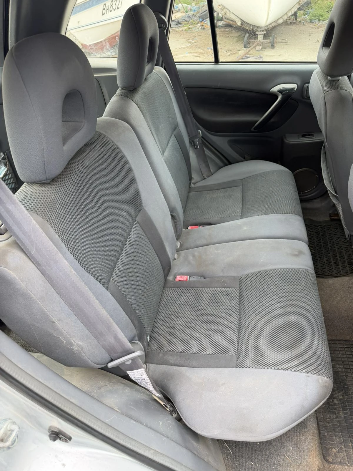 Toyota Rav4, снимка 6 - Автомобили и джипове - 54639537