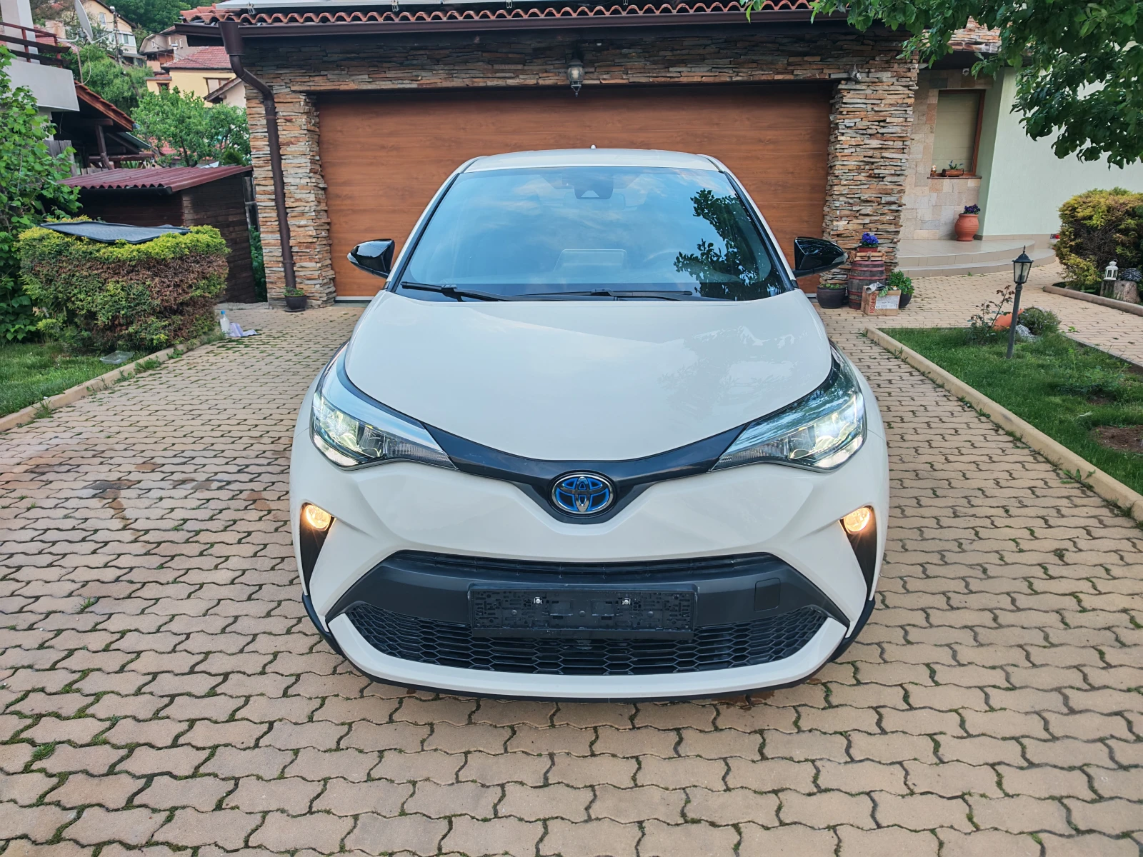 Toyota C-HR 1.8 HYBRYD-FACELIFT | Mobile.bg � ����������� 2