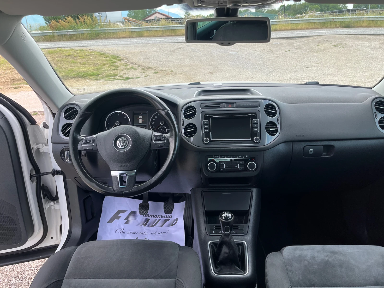 VW Tiguan 2.0TDI-140-FEIS-PANORAMA-ITALIA, снимка 12 - Автомобили и джипове - 54797212